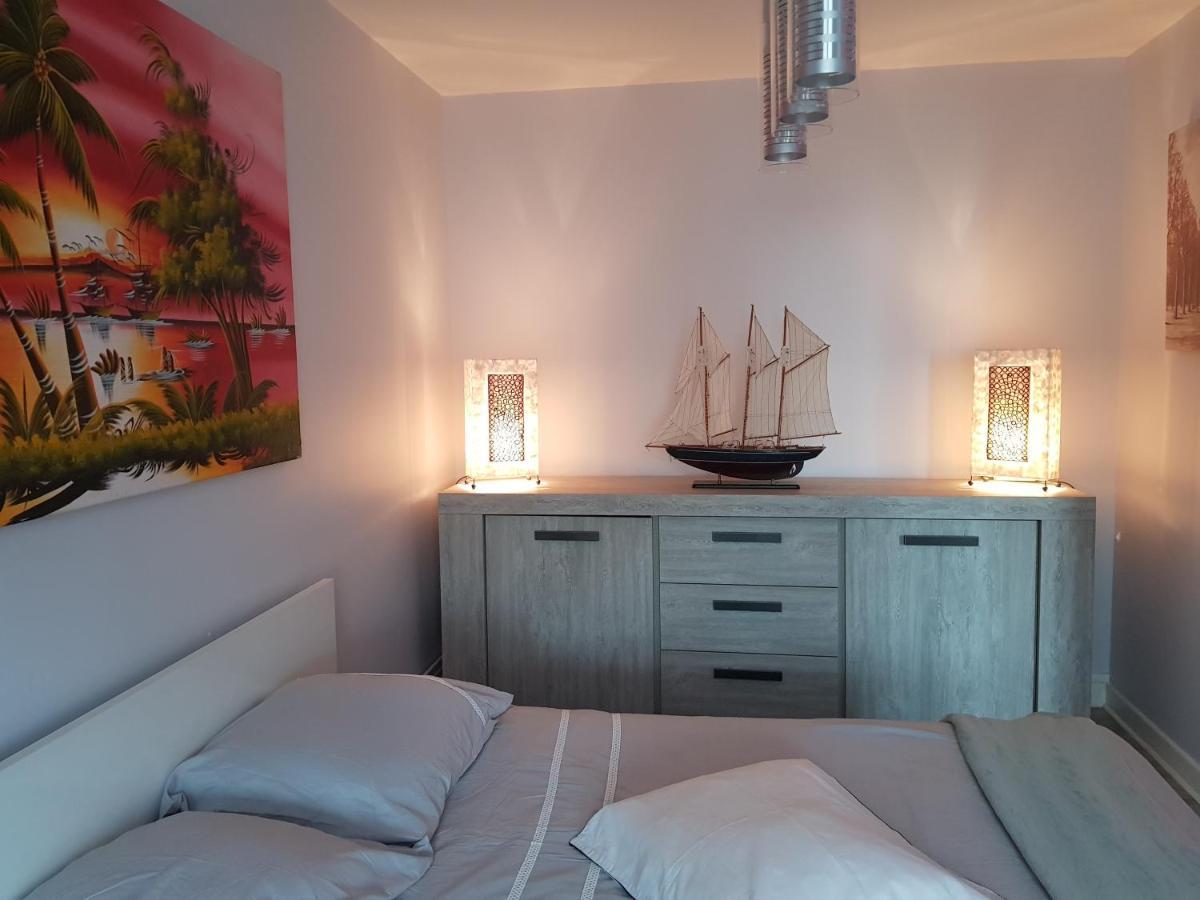 Chambres A Louer Dans Appartement Balcon - Wifi - Parking Gratuit Nevers Habitación foto